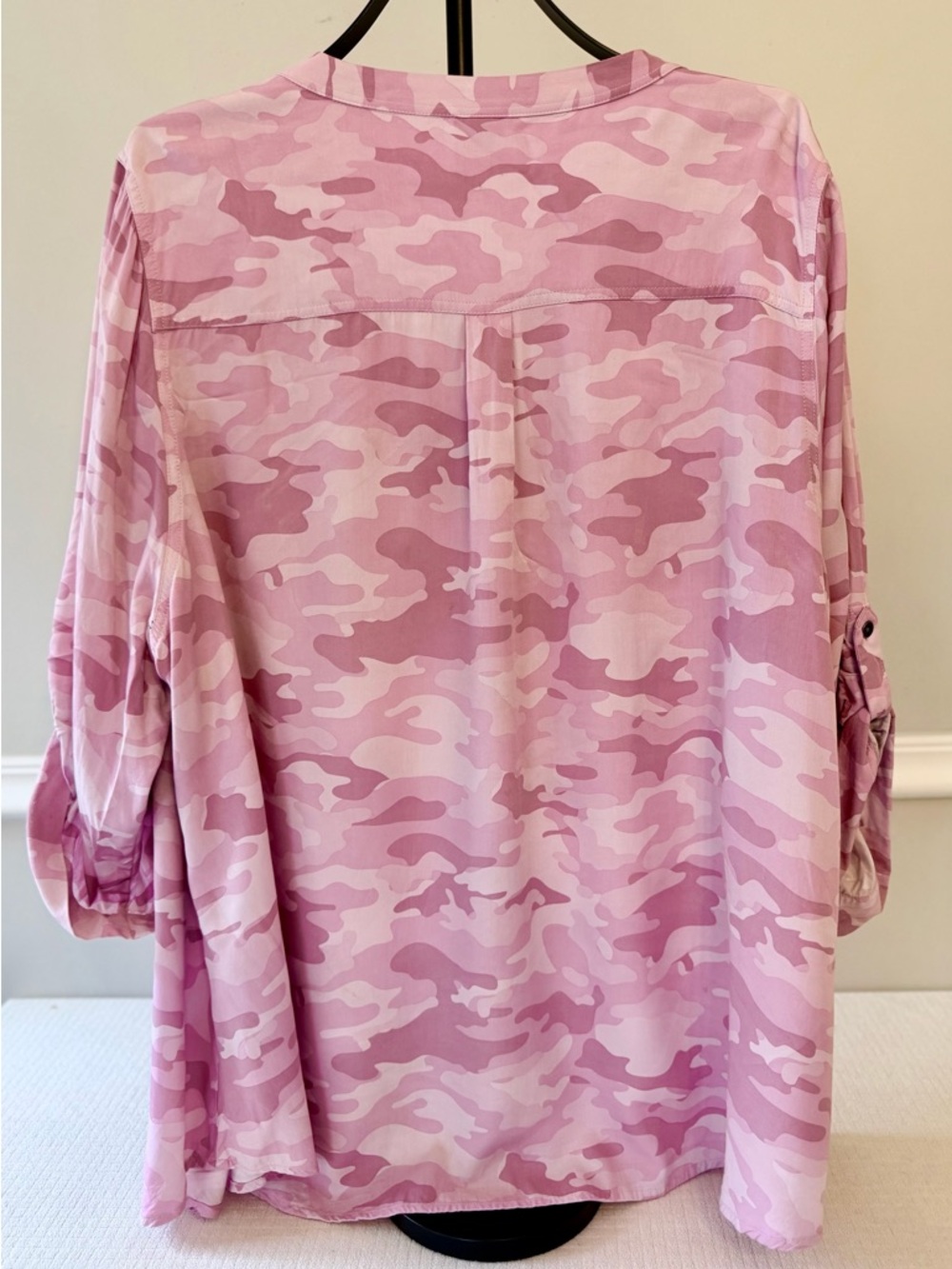 Torrid Light Pink Camo Henley Tunic Top - Women Plus Size 4 - Picture 3 of 9